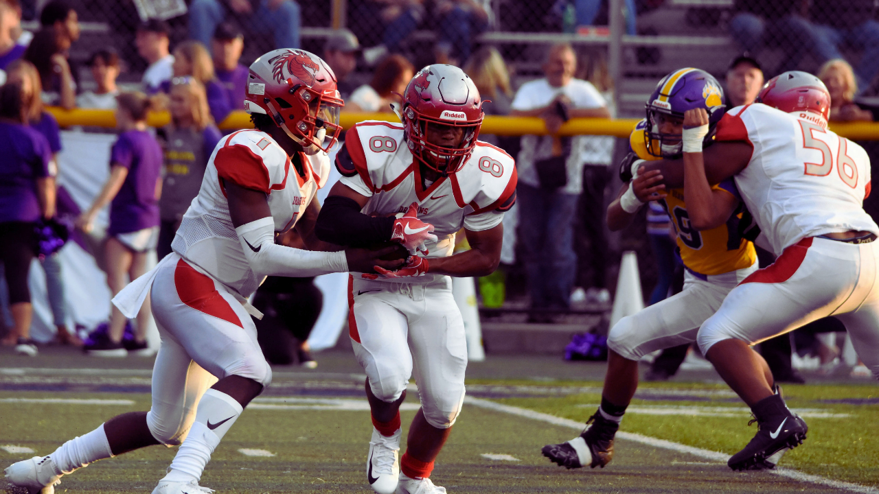 black sports shoes for men